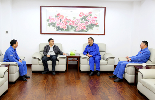  新安縣縣委常委、宣傳部部長(zhǎng)王宜陽(yáng)到萬基控股集團(tuán)調(diào)研