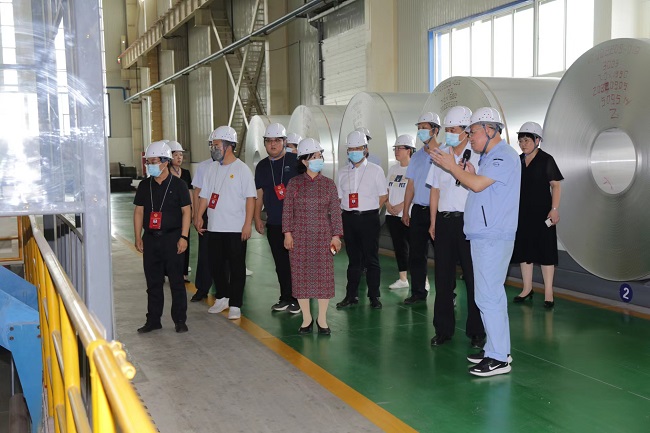 新安縣人大常委會黨組副書記、副主任姬進輝一行到萬基控股集團調(diào)研