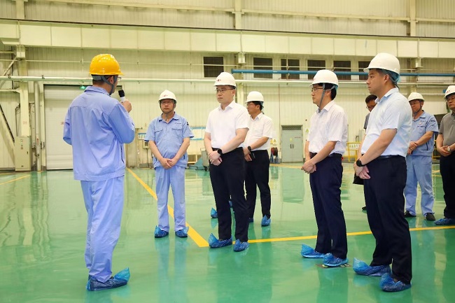 新安縣委書記、縣長(zhǎng)王智到萬(wàn)基控股集團(tuán)調(diào)研