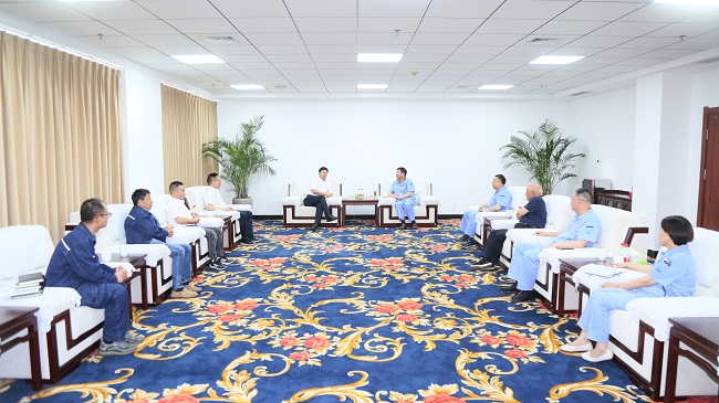 中電建河南工程有限公司黨委書記、董事長(zhǎng)劉長(zhǎng)龍一行到萬基控股集團(tuán)交流訪談