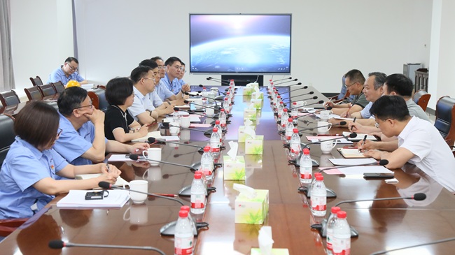 河南省國資委黨委副書記、主任吳祖明一行到萬基控股集團(tuán)調(diào)研